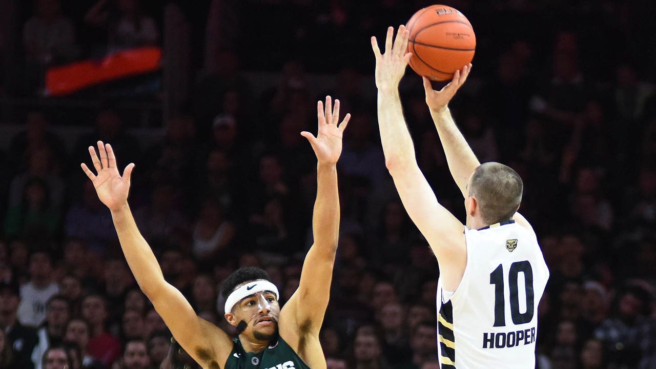 Oakland's Max Hooper only shoots 3s — 133 of them so far